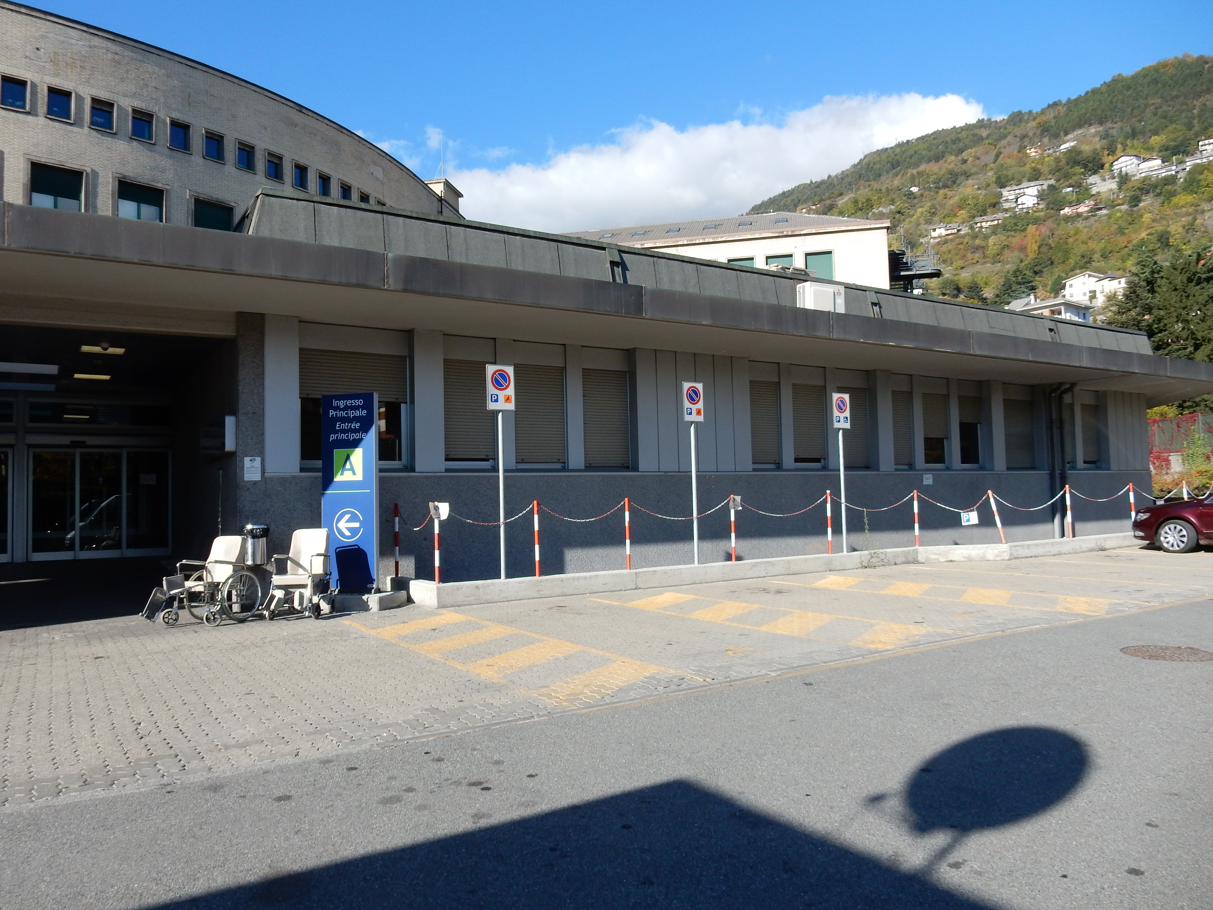 Viale Ginevra, 3
