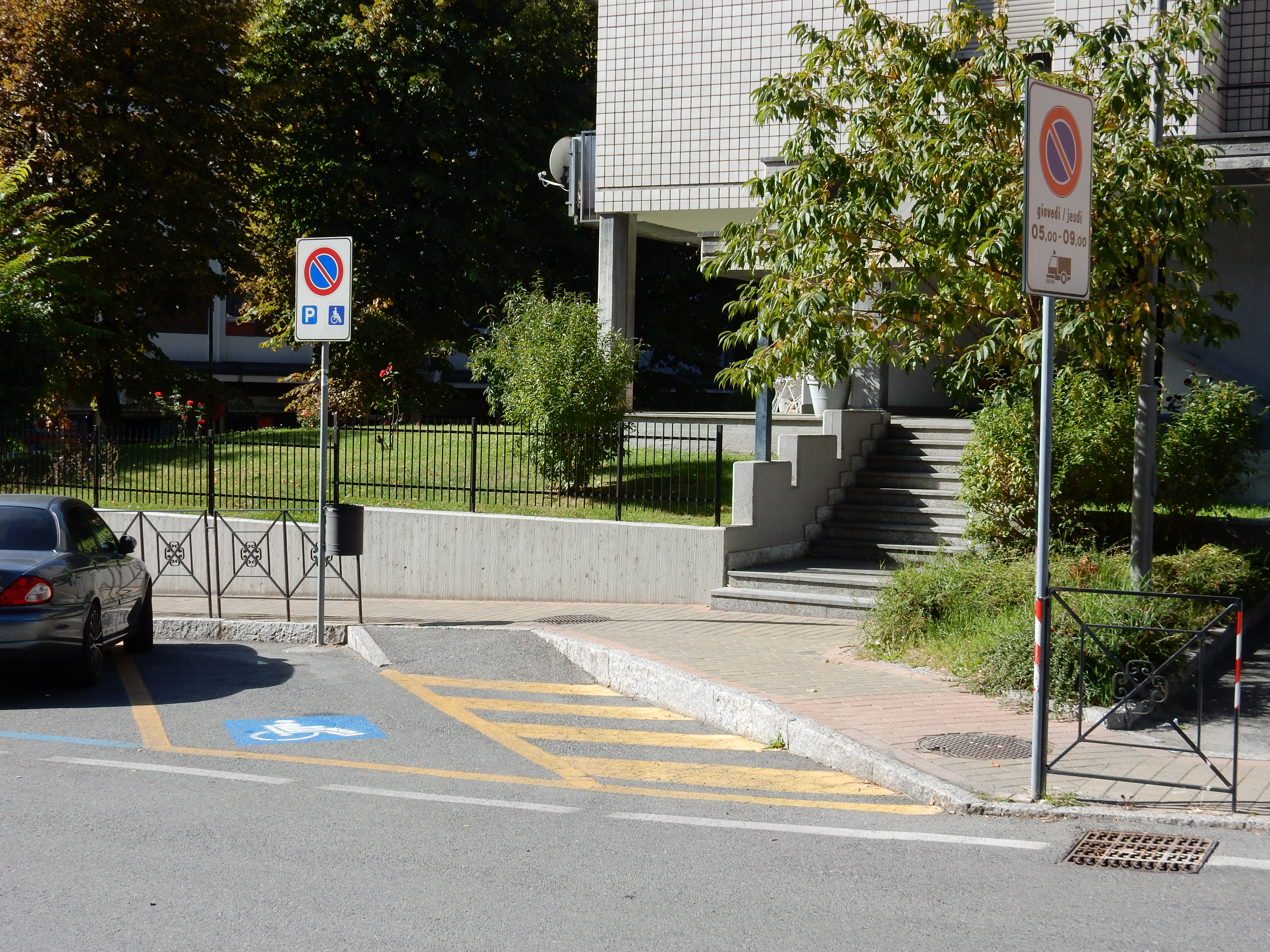 Via Adamello, 8