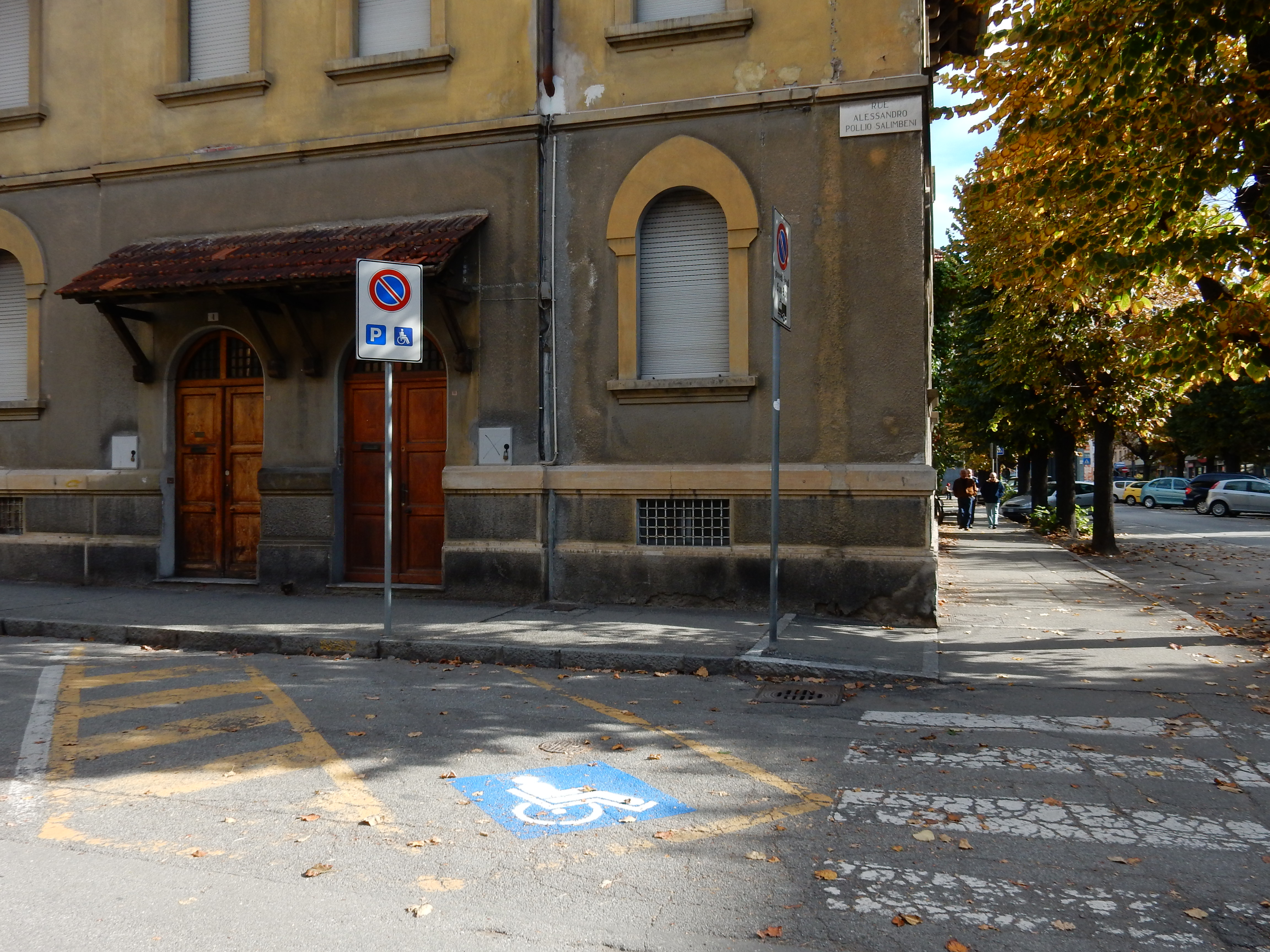 Via Pollio Salimbeni, 1