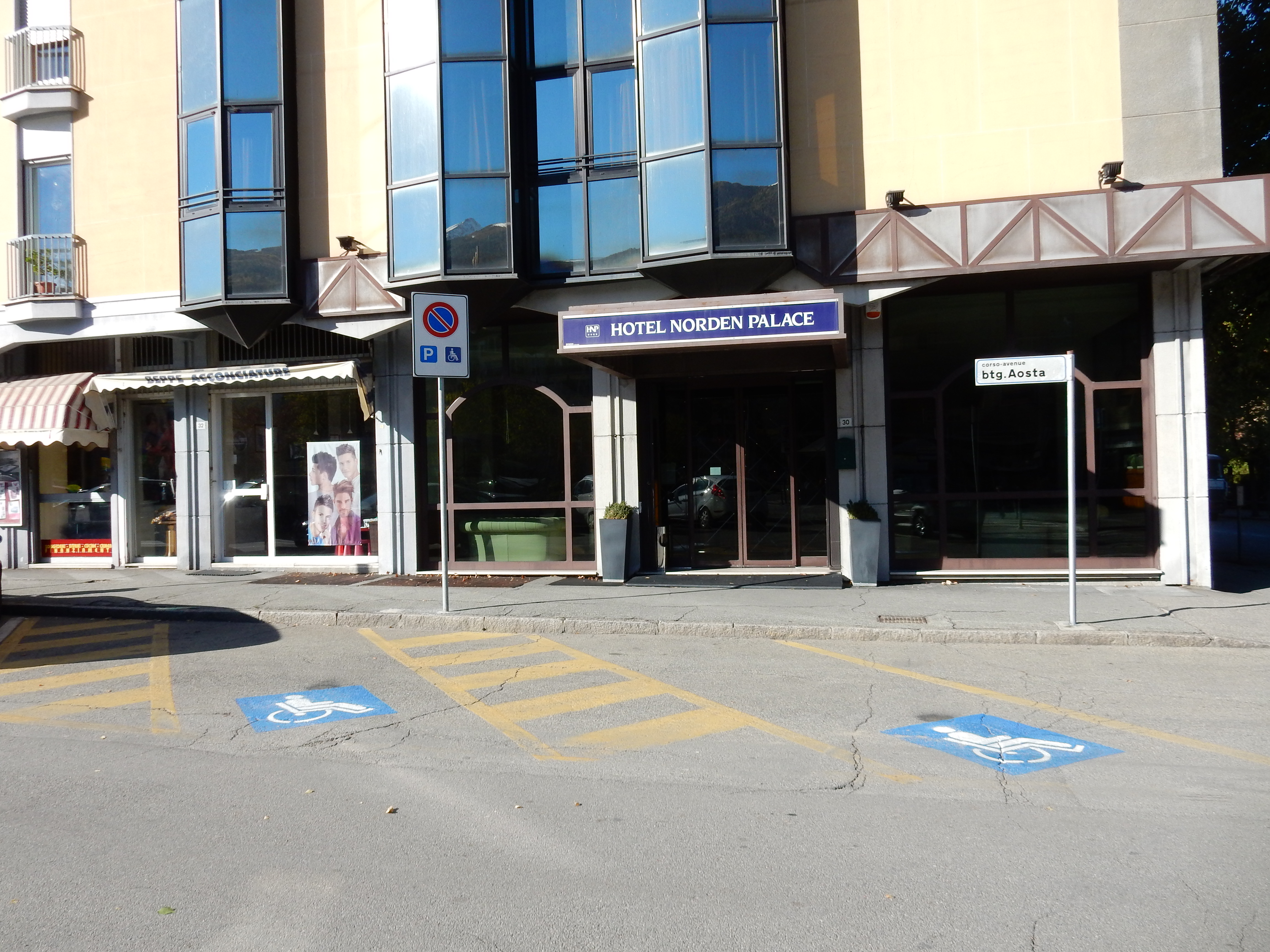 Corso Battaglione Aosta, 30